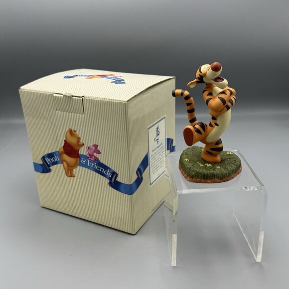 Vtg Disney Pooh and Friends Winnie the Pooh Tigger Figurine You’re Huggeriffic - Picture 2 of 14